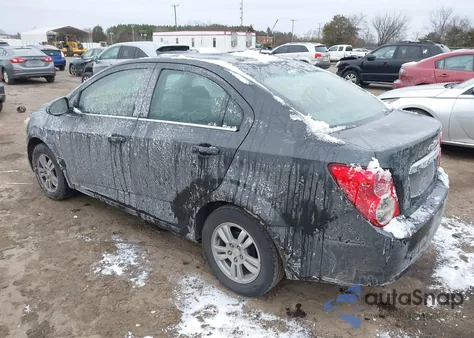 2015 Chevrolet Sonic Lt Manual z USA, uszkodzony, nr VIN 1G1JD5SH2F4133815